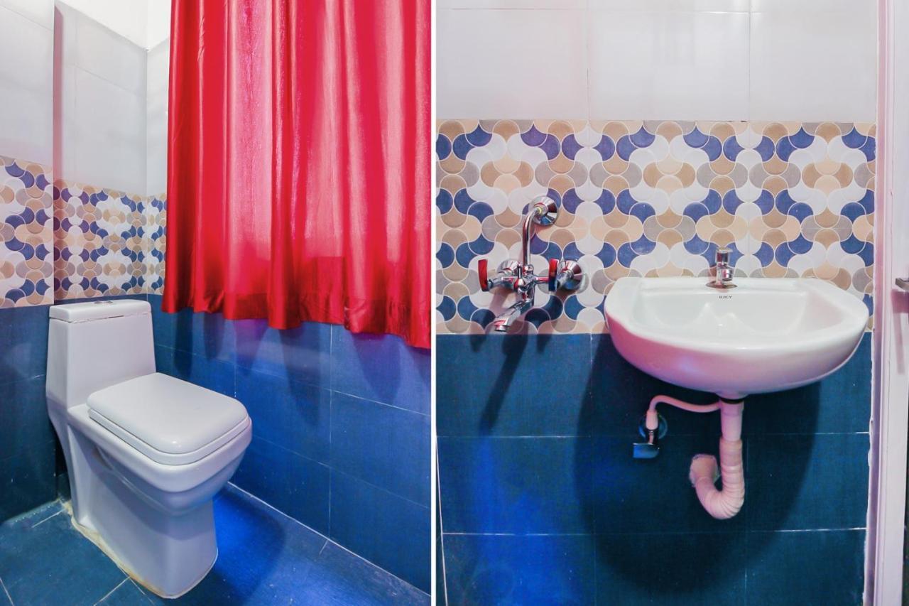 Oyo 17168 Hz Lodge Hyderabad Luaran gambar